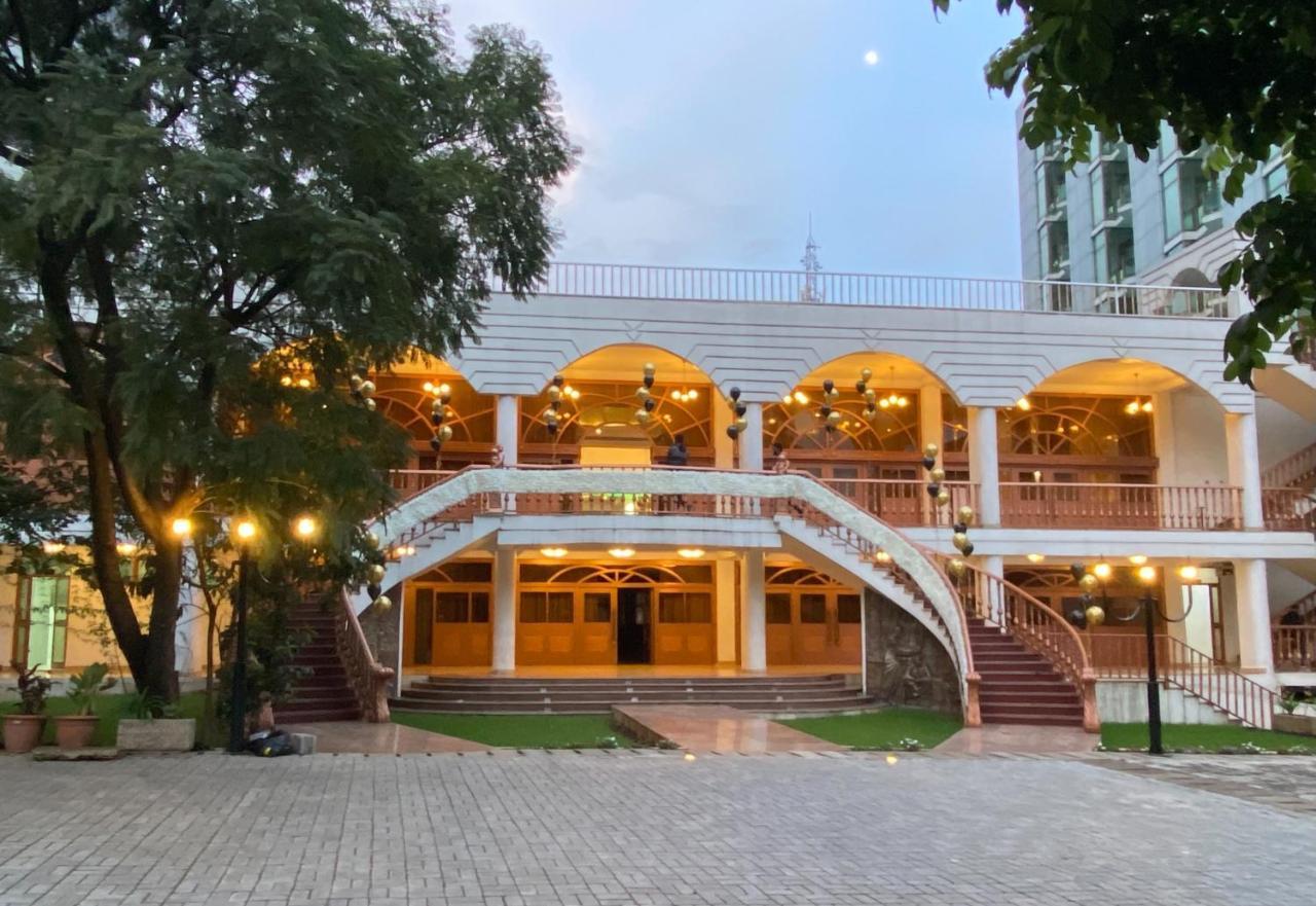 De Leopol Hotel Addis Abeba Exteriér fotografie